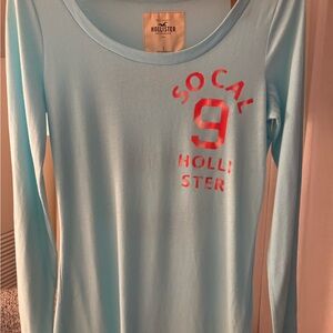 NWT Vintage Y2K Hollister Sky Blue Tee with Graphic Print